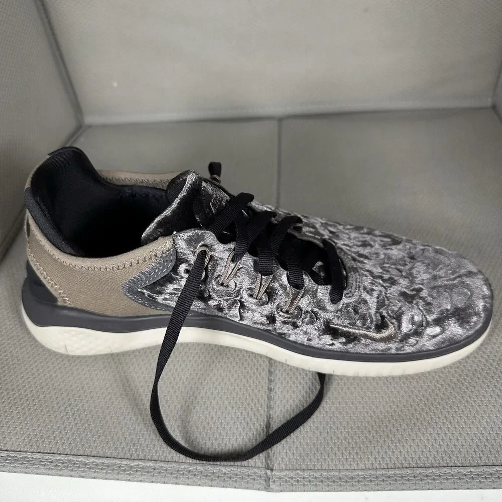 Nike Free RN 2018 Women's 7 Wild Velvet Athletic‎ Shoes - Oil Grey/Mink Brown